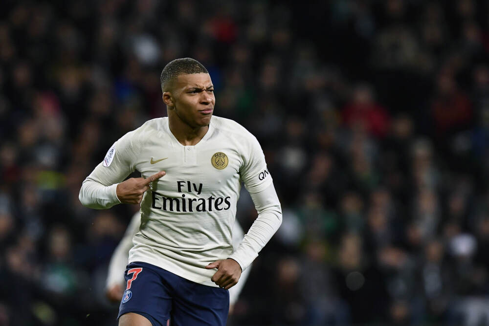 意愿坚定！世体：特狮已归队参加巴萨训练，他仍希望留在球队